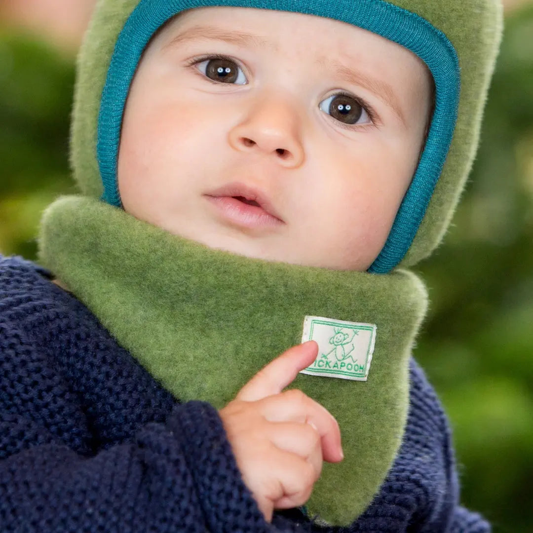 Kuscheliges Dreiecktuch von PICKAPOOH aus wärmendem Wollfleece